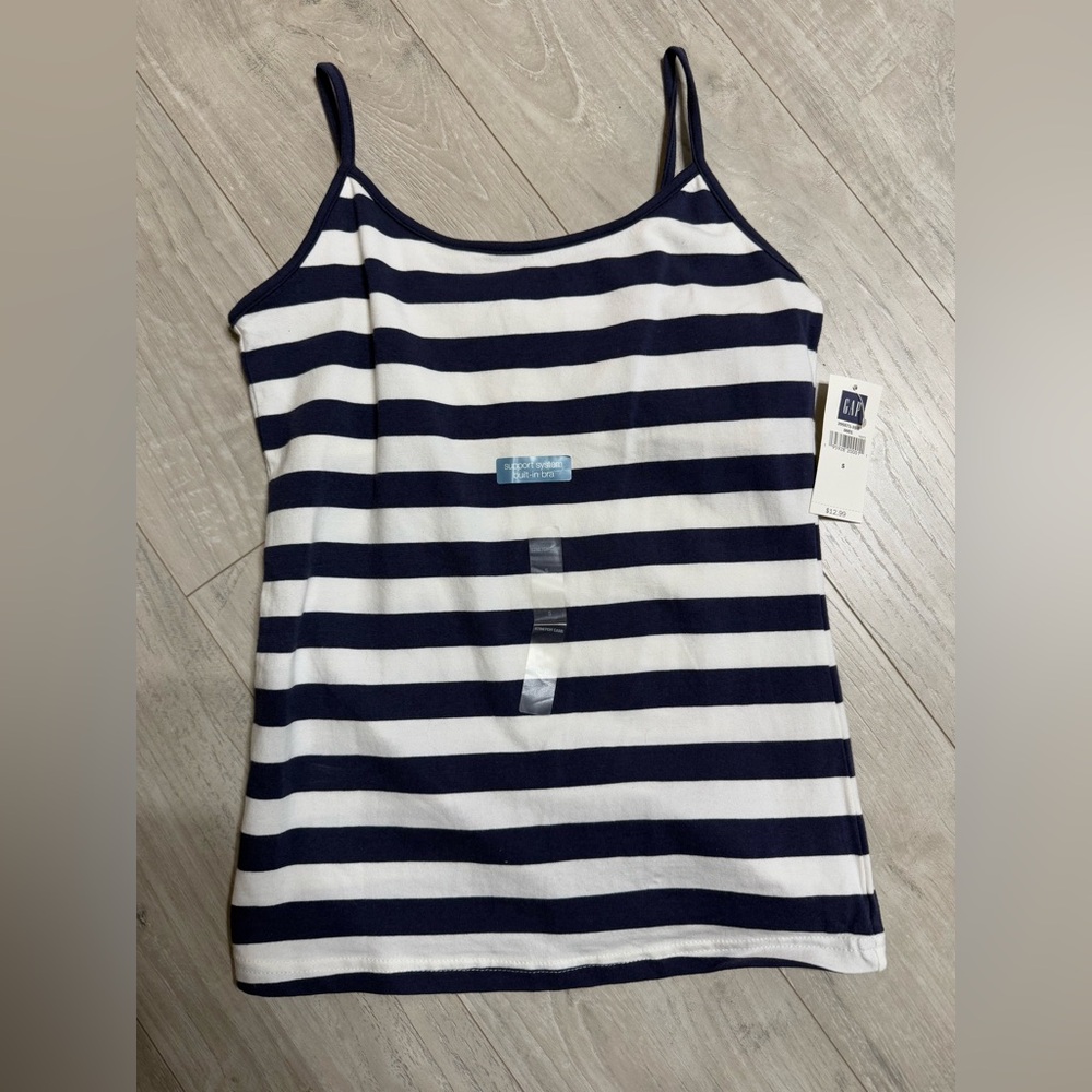 Gap tank top